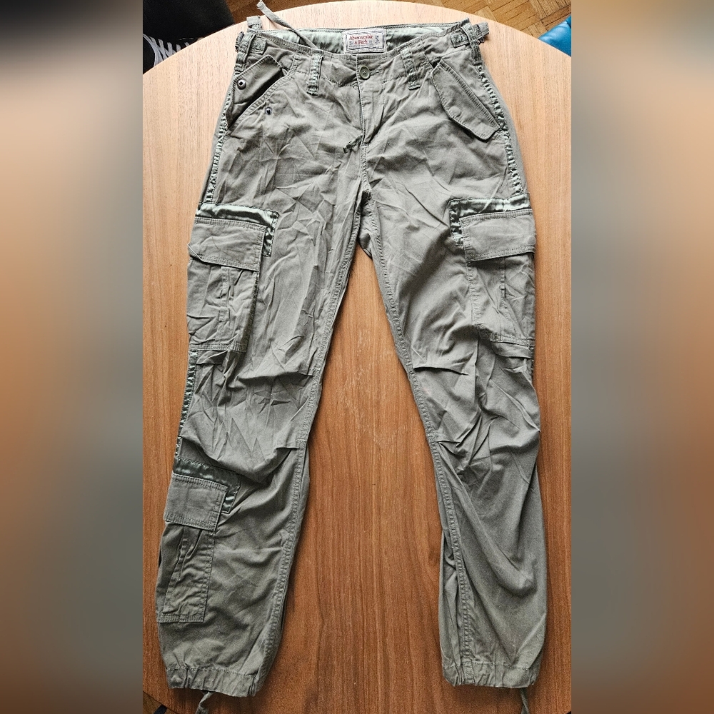 Abercrombie & Fitch 5-pocket Cargo Pants, Olive Green, sz 26/ 2R, Good Condition